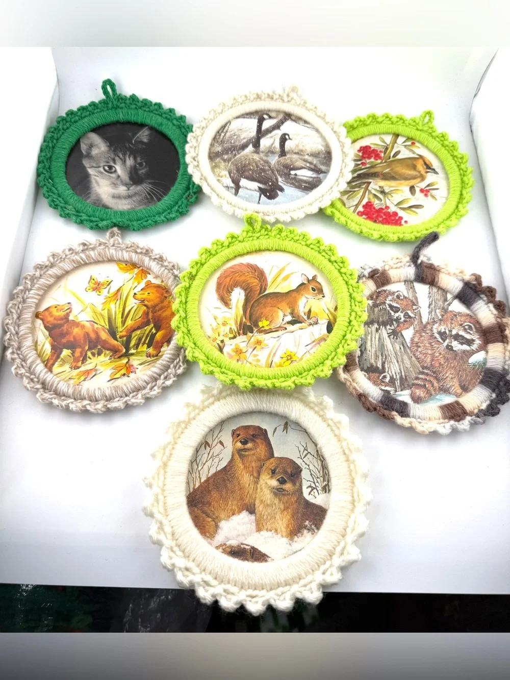 7 Vintage crochet-trimmed yarn frame Xmas ornaments